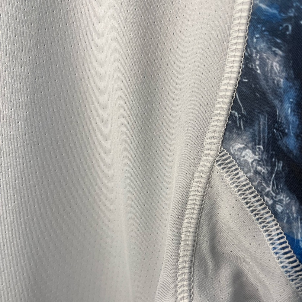 Under Armour Stretch wBreathable Mesh Back Long Sleeved Crew Neck Active Top - Picture 14 of 16